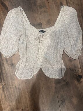 Finaltouch Cream Beige Floral Puff Sleeve Tie-Front Blouse